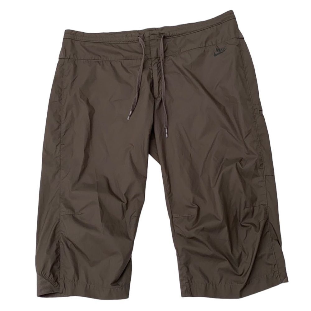 Nike Sportwear nylon knee length shorts size Med
